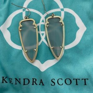 Kendra Scott Skylar gold accent earrings in color grey slate